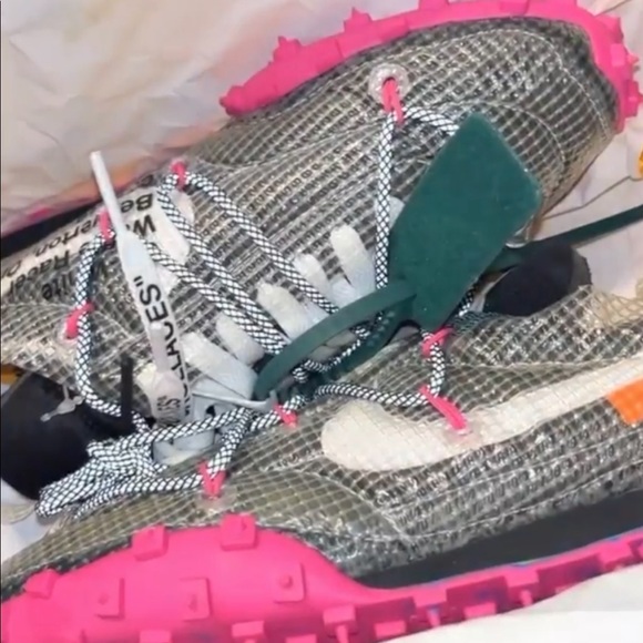 Off white Nike waffle racers - Picture 1 of 1